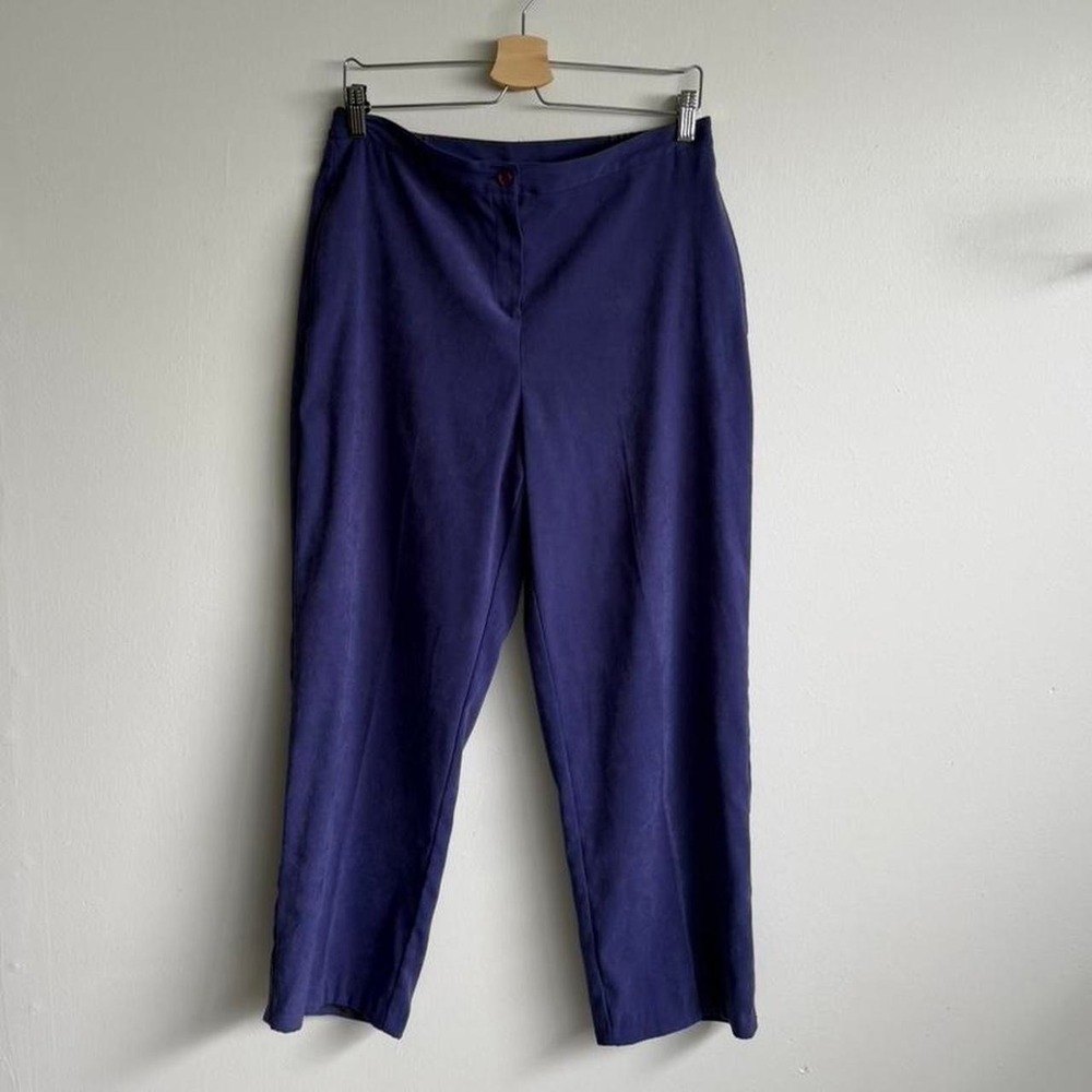 Koret purple high-waisted trousers with elastic waistband and side pockets.